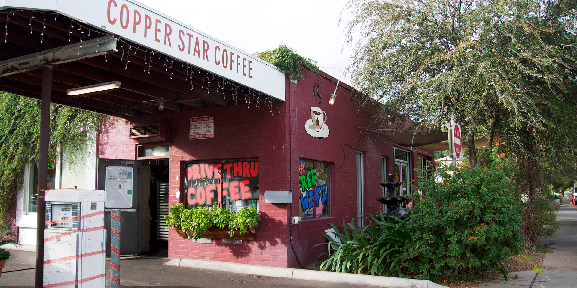 Drive thru del Cooper Star Coffee