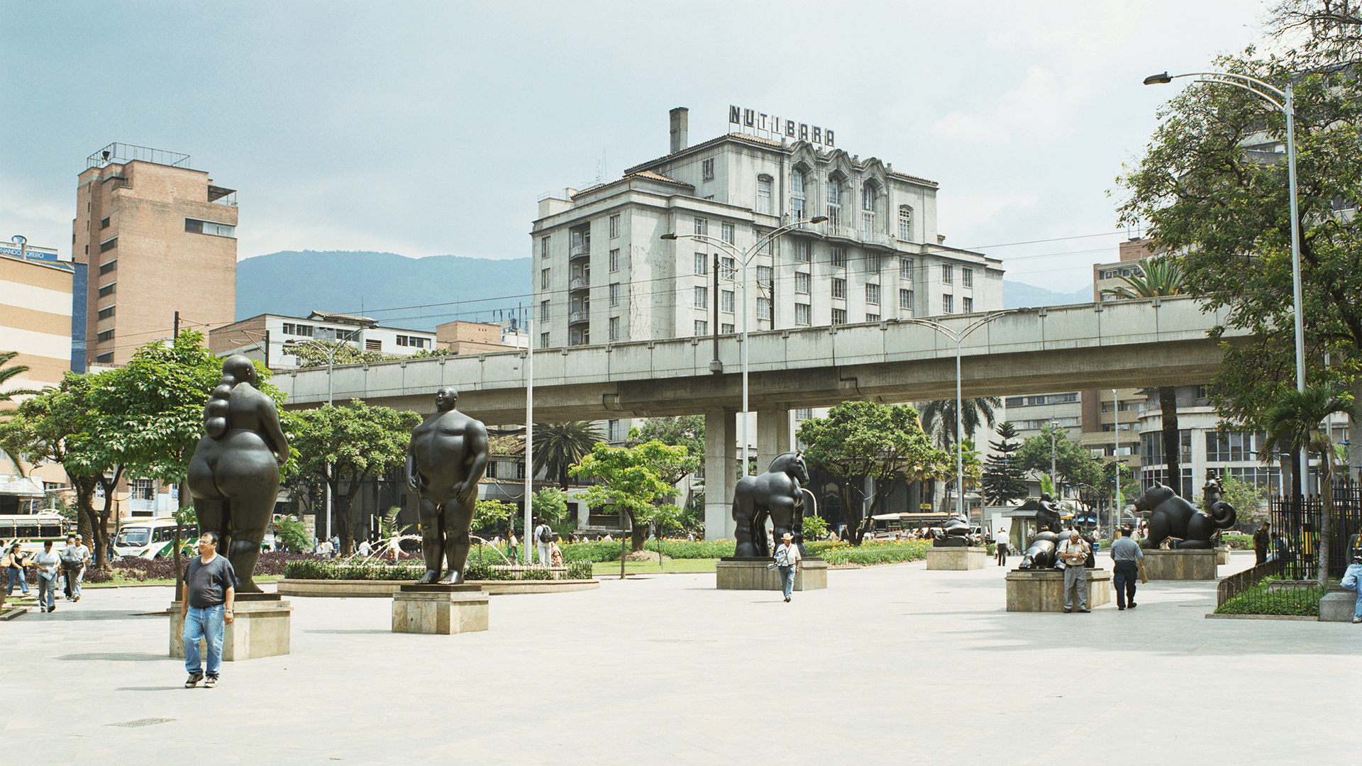 Estatuas en la Plaza Botero en Medellín