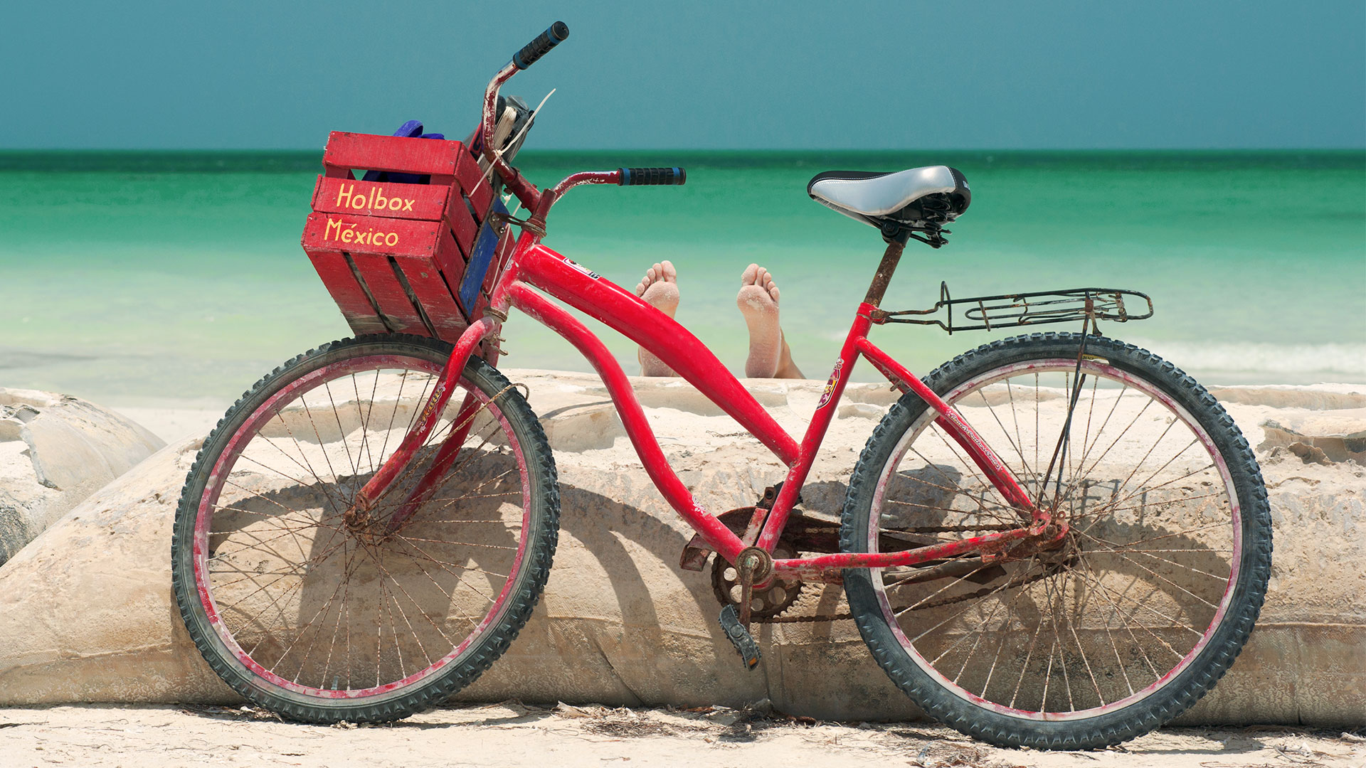 Bicicleta a la orilla de la playa