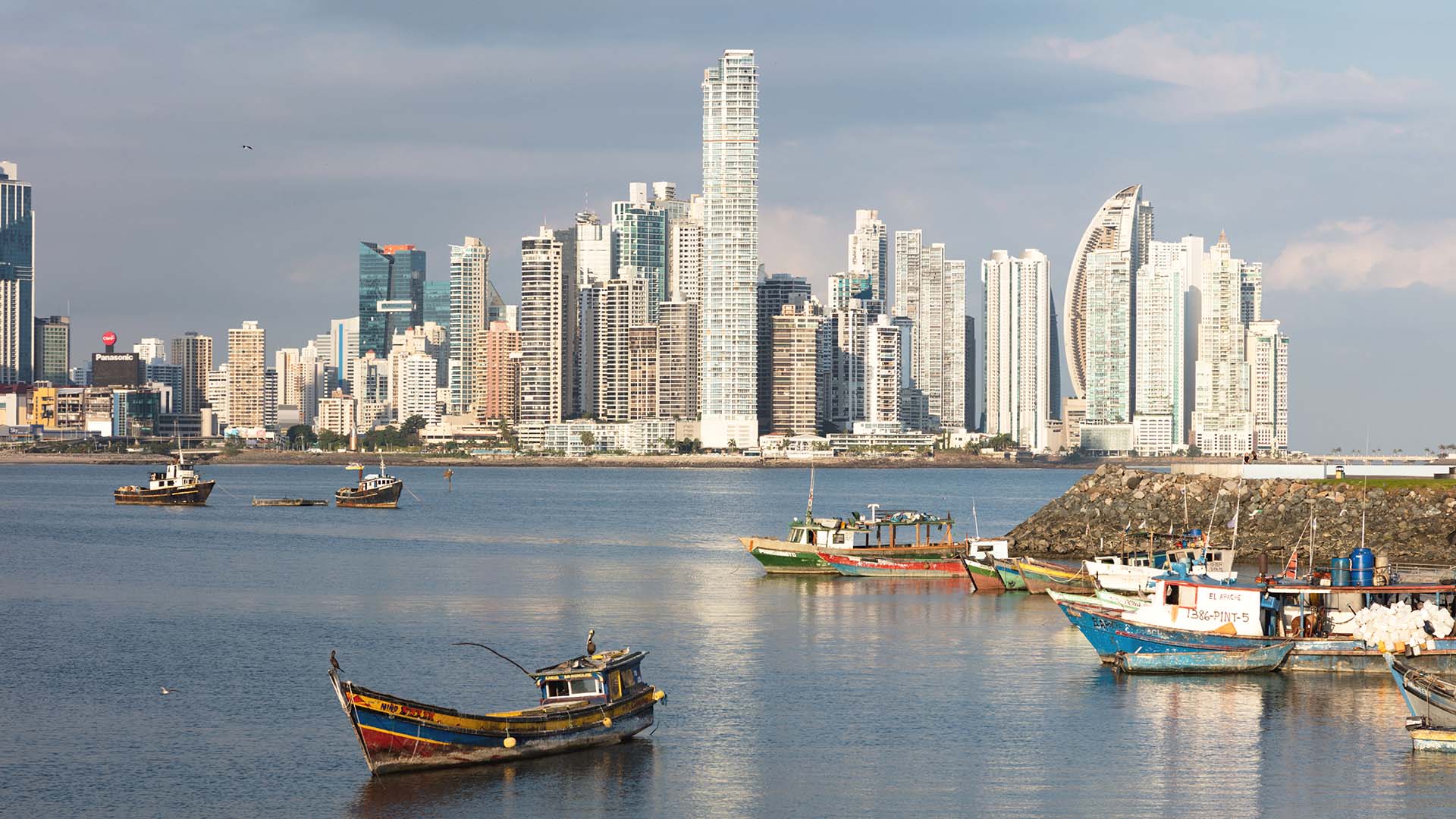 barcos en la Ciudad de Panamá