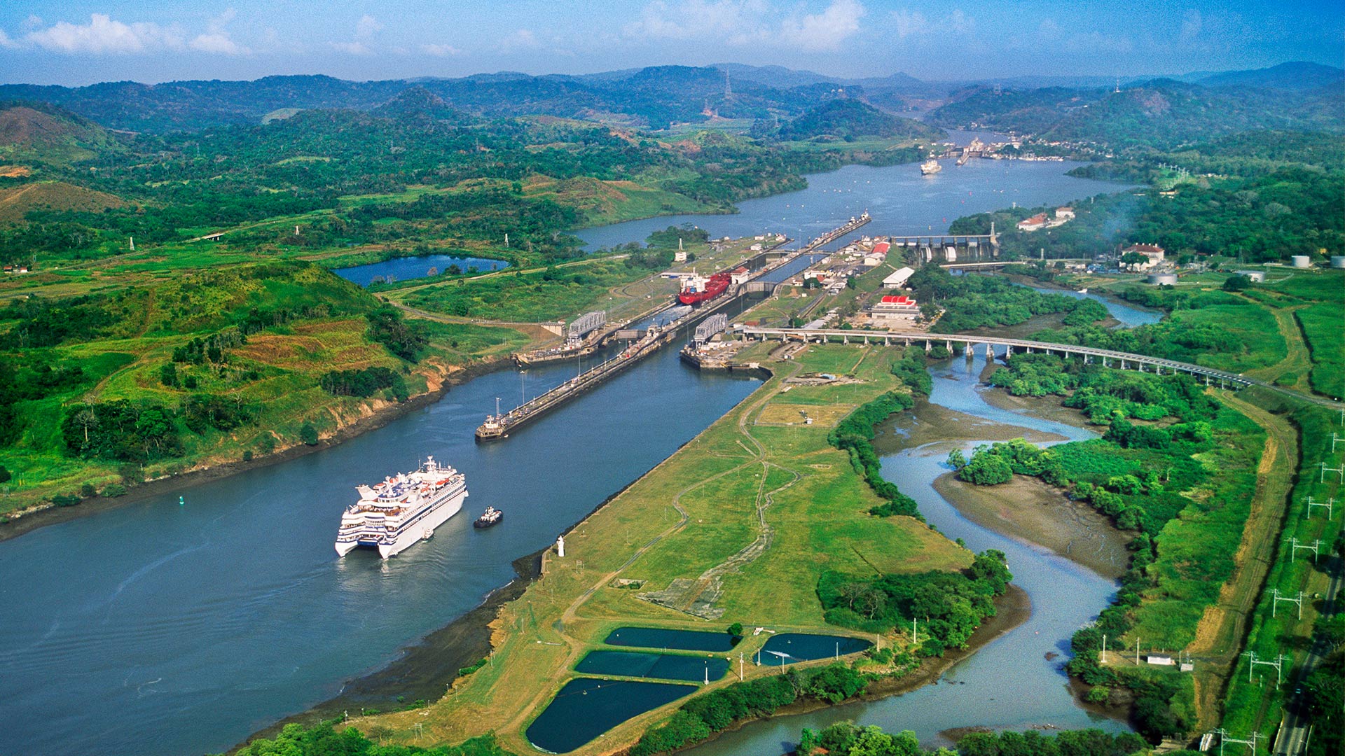 Crucero en el Canal de Panamá