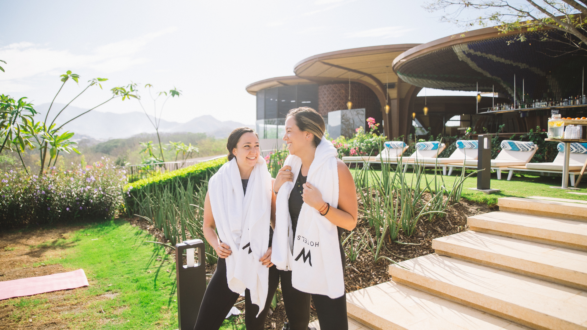 Disfruta de las instalaciones del hotel en pareja