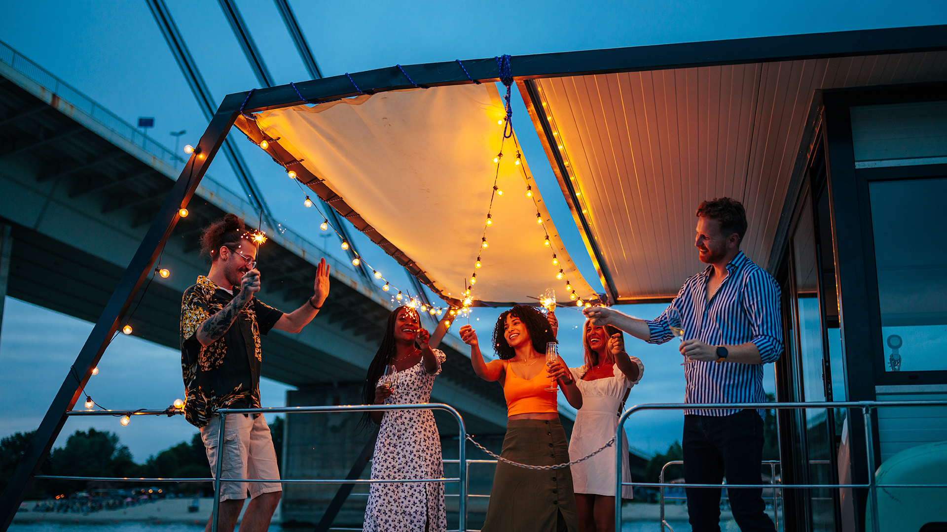 Fiesta en el Catamarán