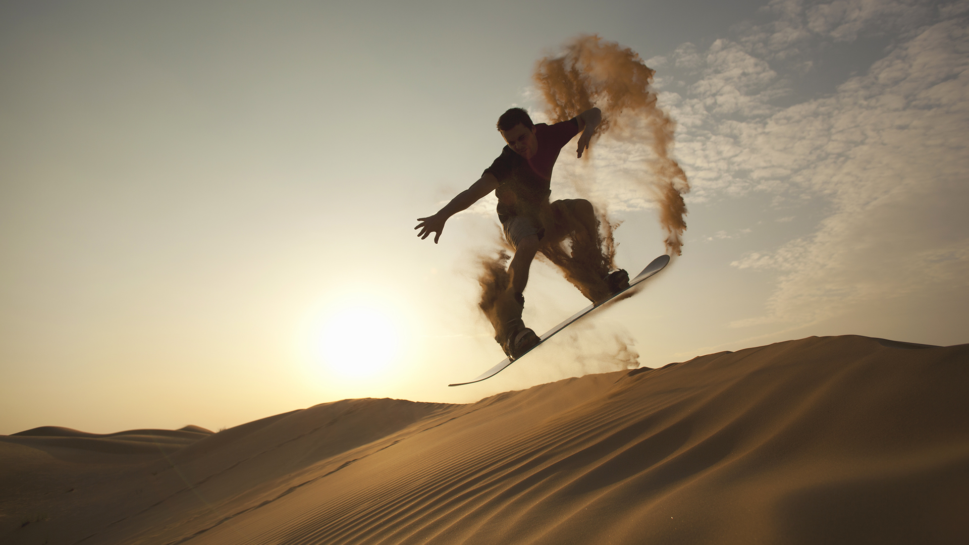 Practica el Sandboarding