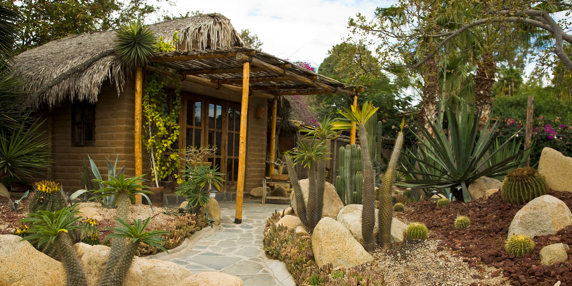 Jardines de Los Adobes