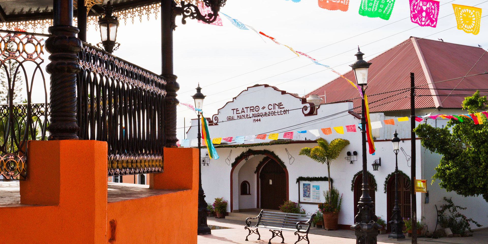 Teatro-cine General Manuel Márquez