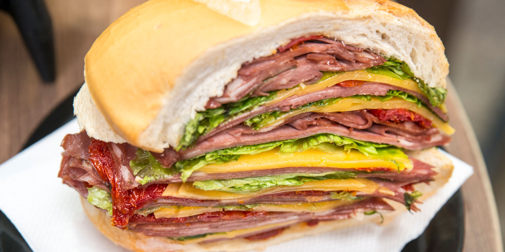 Sanduíche de mortadela