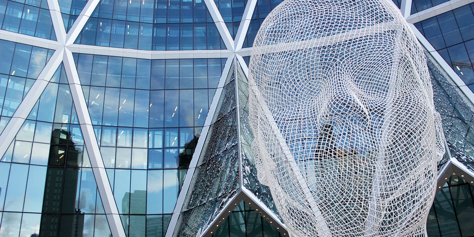 Downtown Calgary Culture Crawl for Business Travelers