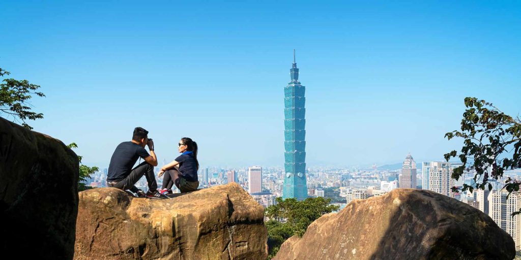 Artisans and Crafts: An Insider's Guide to Things to Do in Taipei