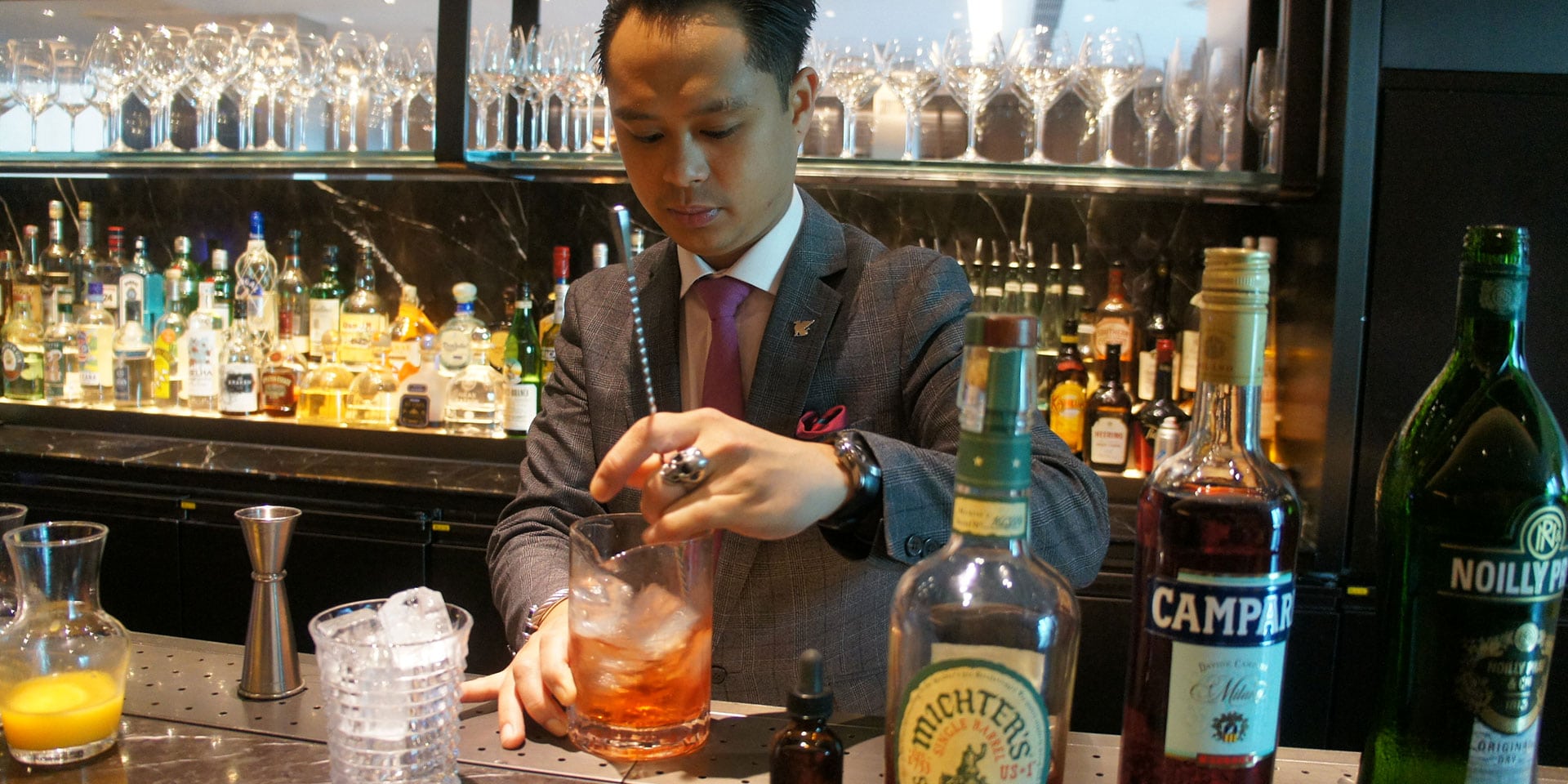 jw marriott hong kong bartender