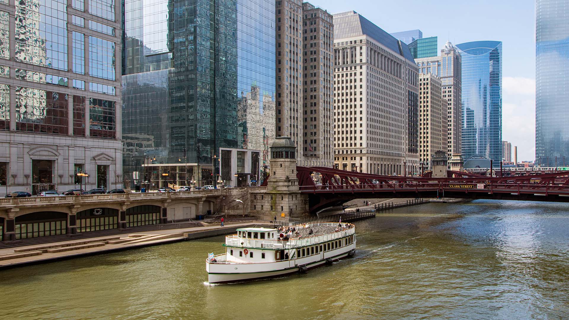 chicago river boat tour