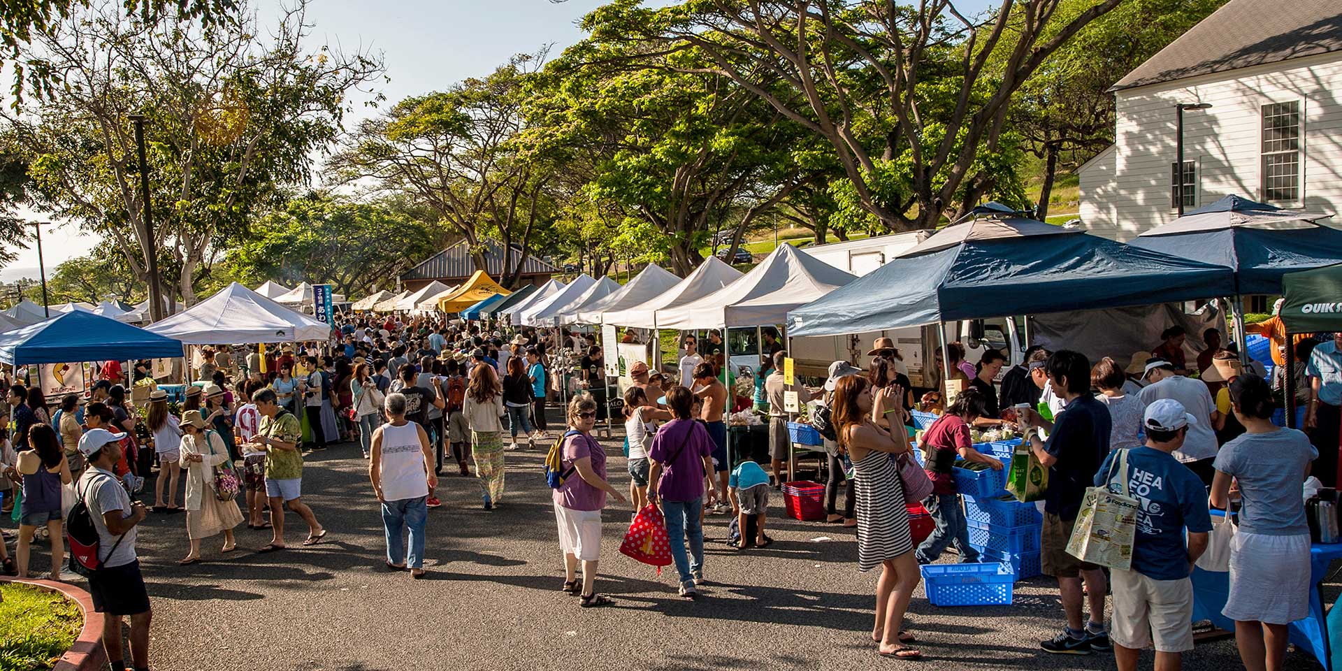 The Islands' Bounty Is Real. Shop Like a Local at Hawaii's Top ...