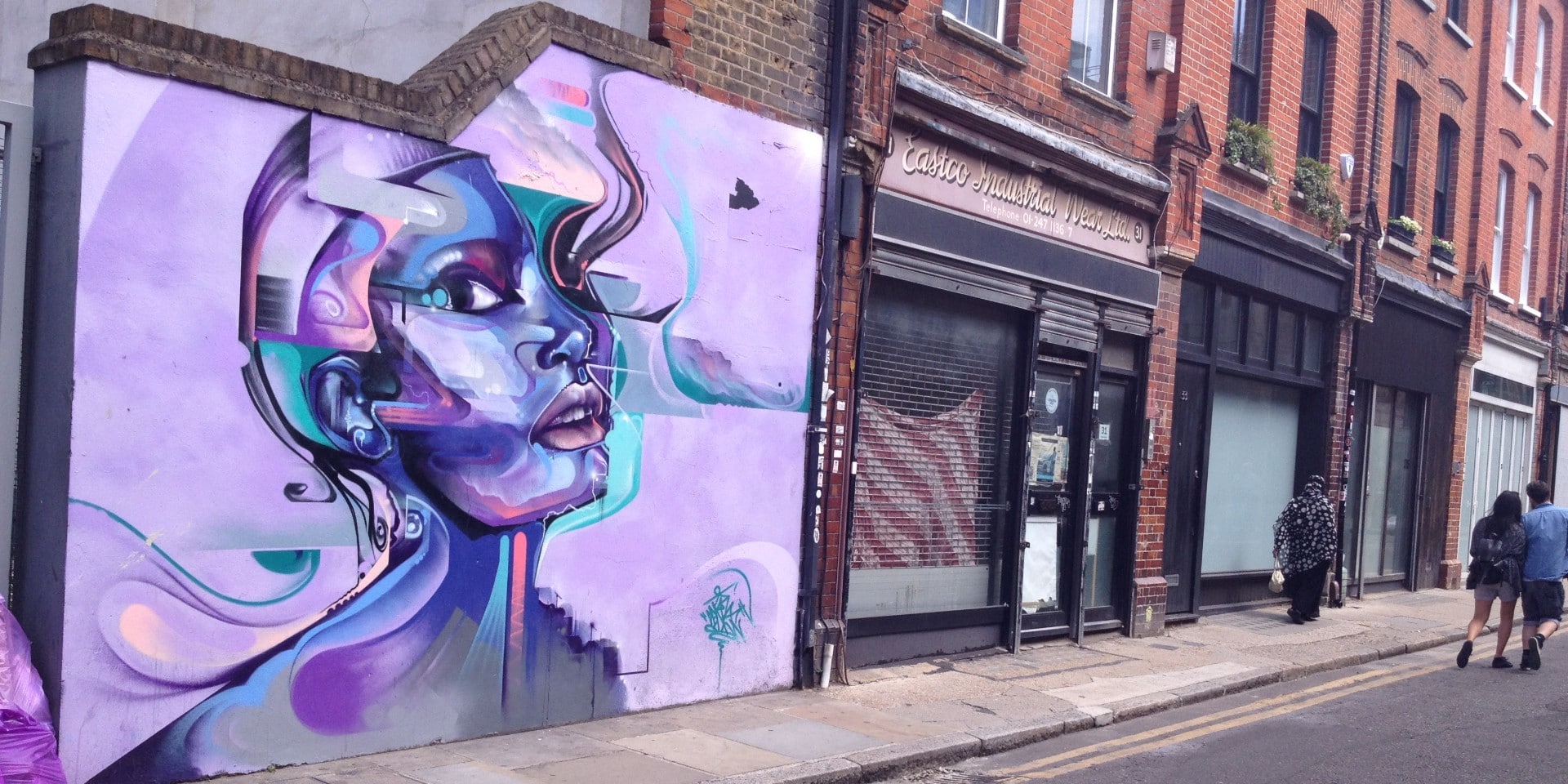 Street Art in East End, London