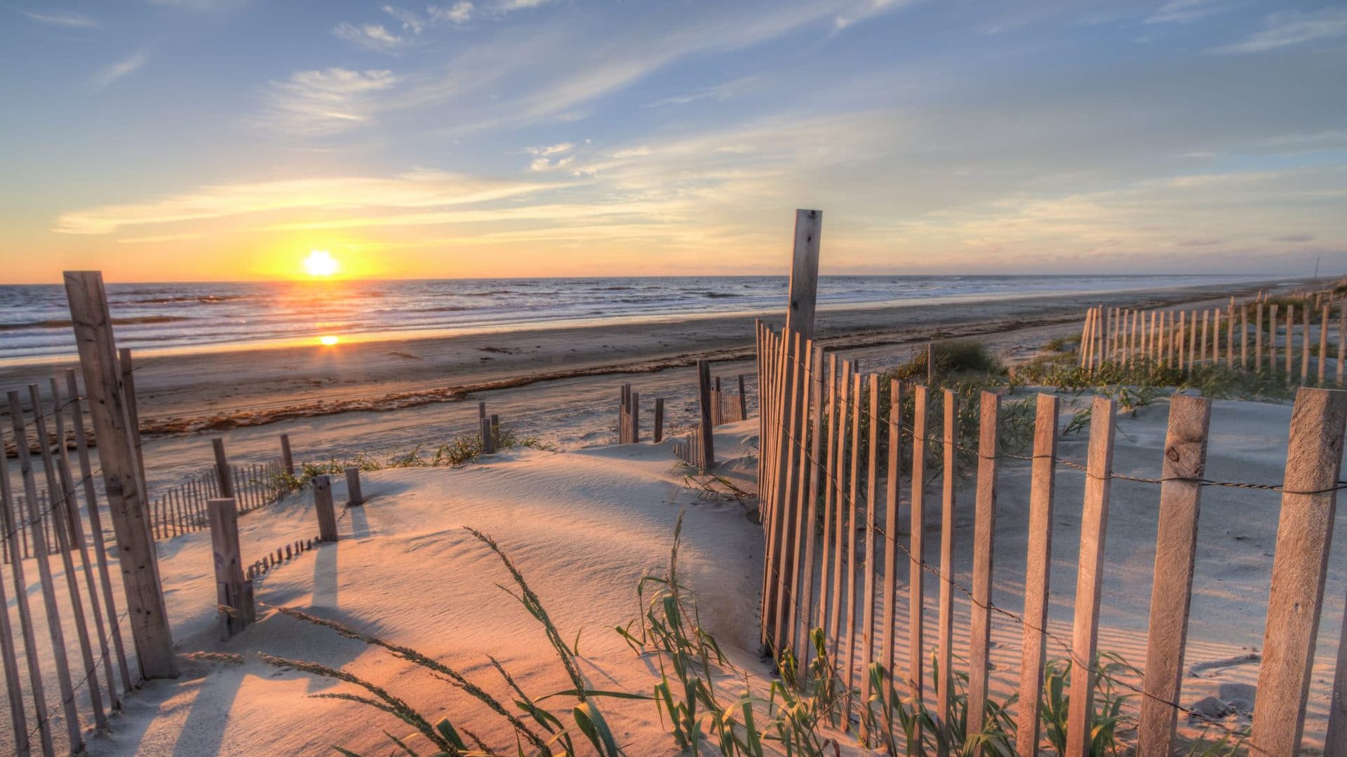 beach at sunrise on the outer banks
