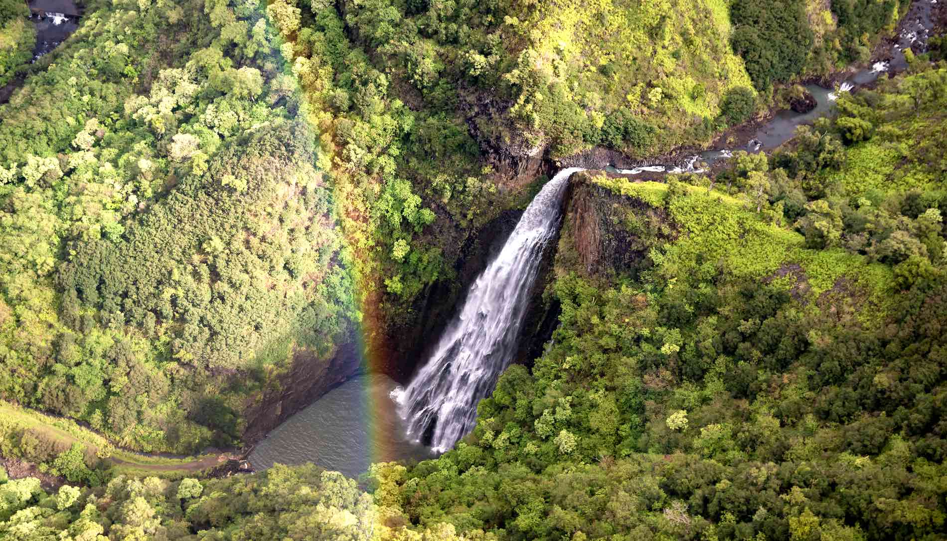 6 Hawaii Waterfalls That Are Ready for the ‘Gram