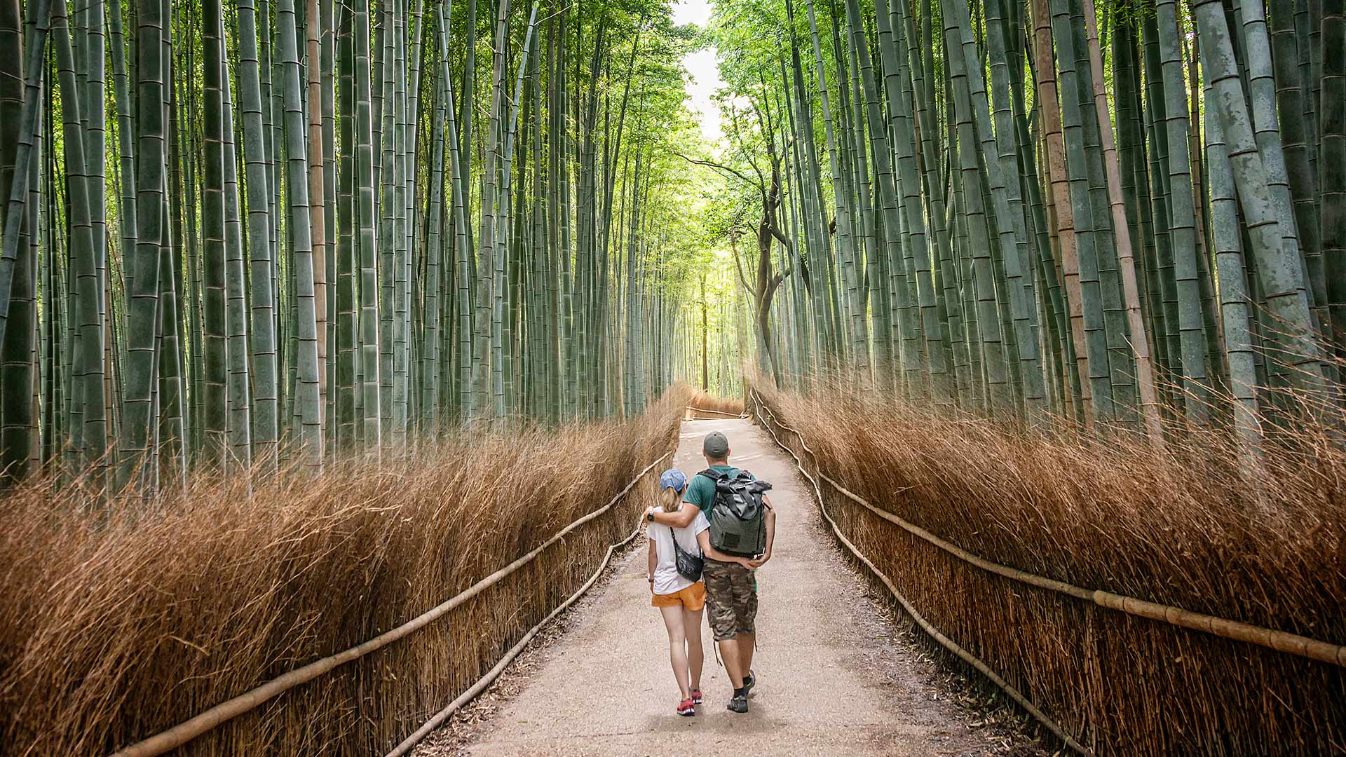 couple in bamboo forest in kyoto