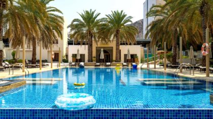 Sheraton-Oman-Hotel pool