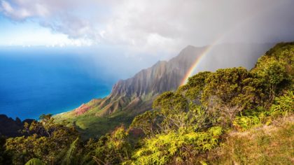 hawaii landscape with rainbow