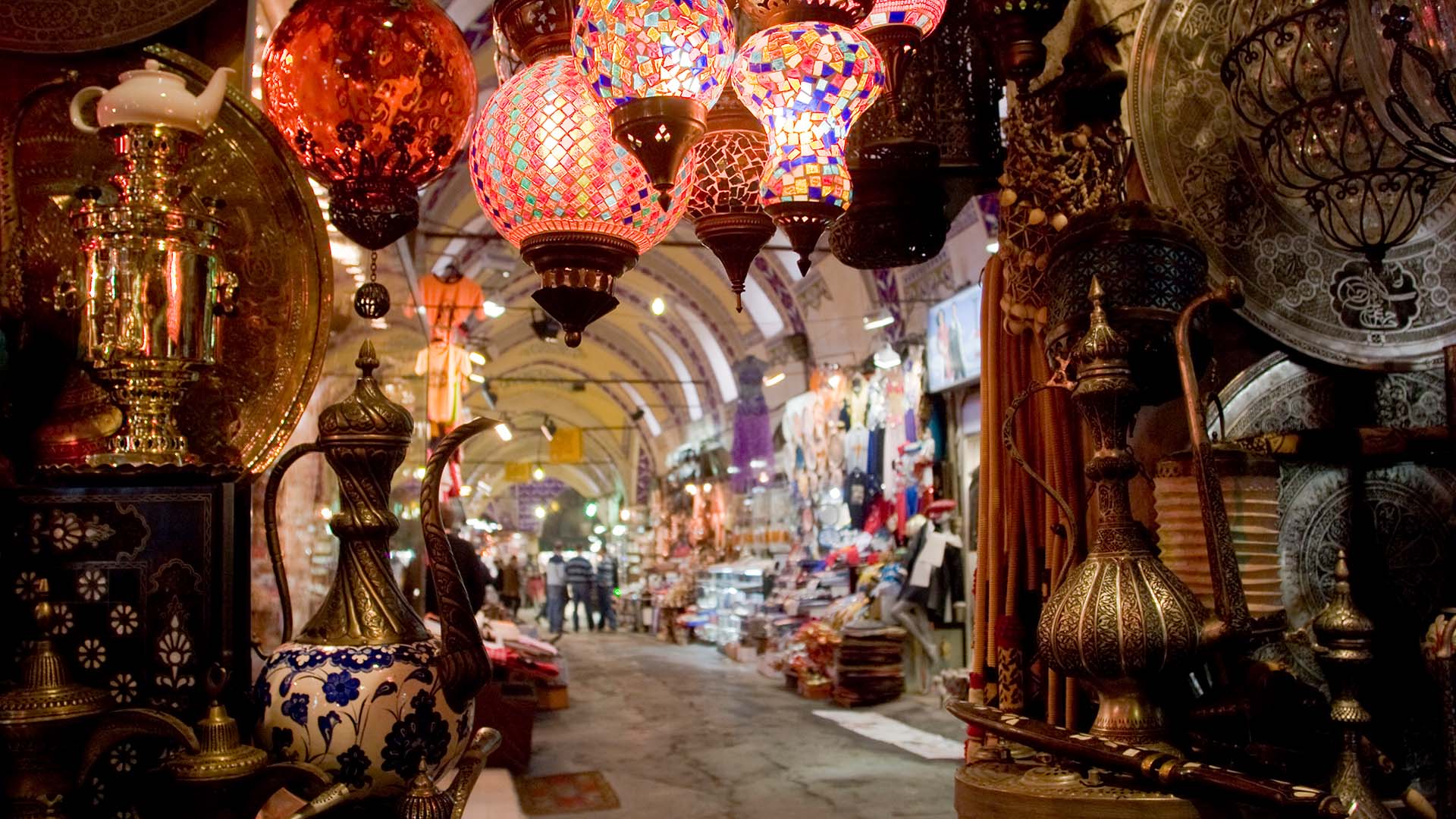 turkish bazaar with lamps for sale