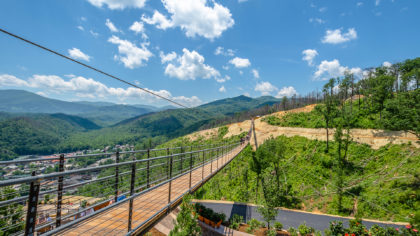 Skybridge Gatlinburg during a clear and sunny day