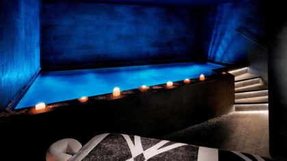 Relaxation pool lined with glowing salt stones at the spa at JW Marriott Marquis Hotel Dubai