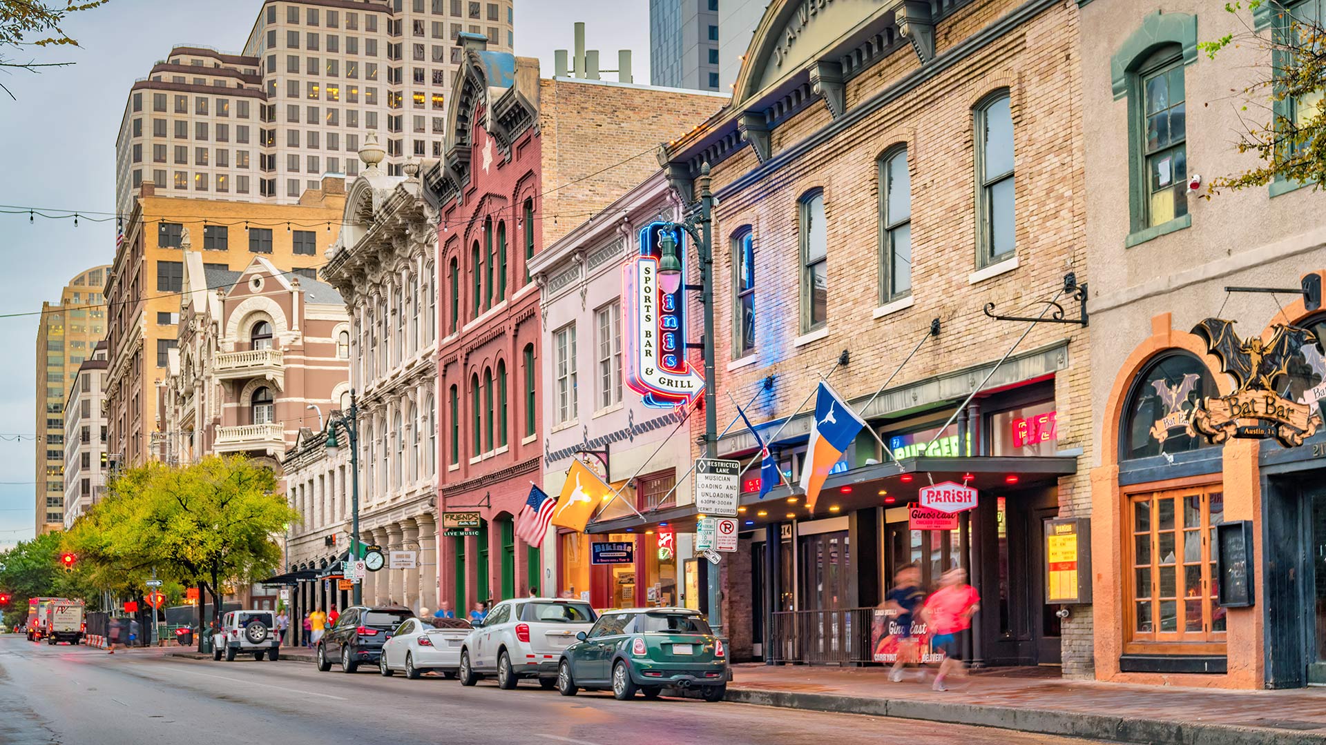 From Live Music to Vintage Boutiques, Austin, Texas Is the South's Coolest  Capital City