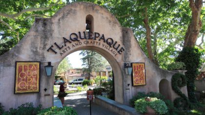 Tlaquepaque arts and crafts village entrance