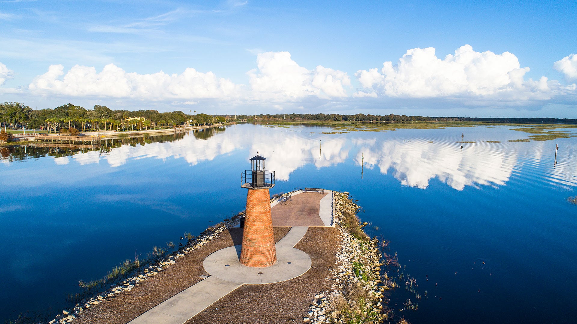 Lighthouse on a lake in Kissimmee