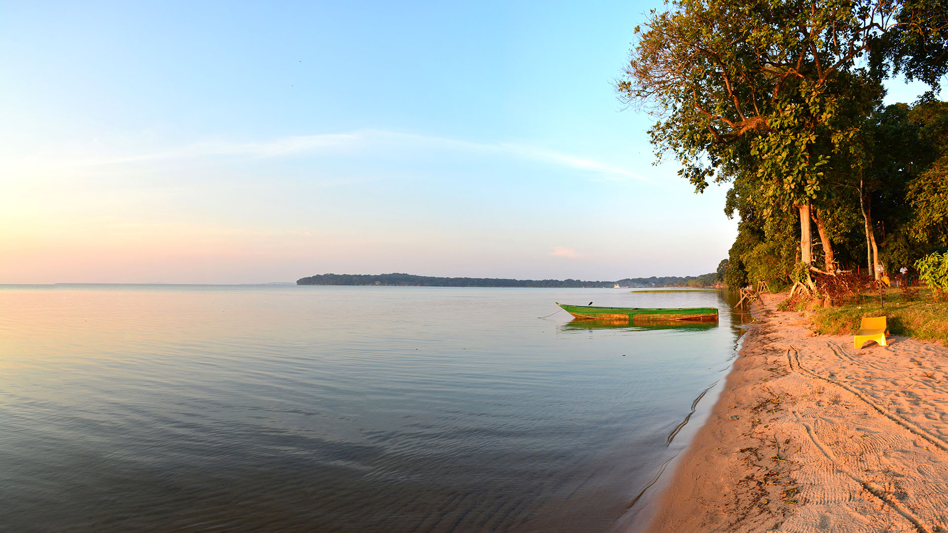 lake-victoria uganda