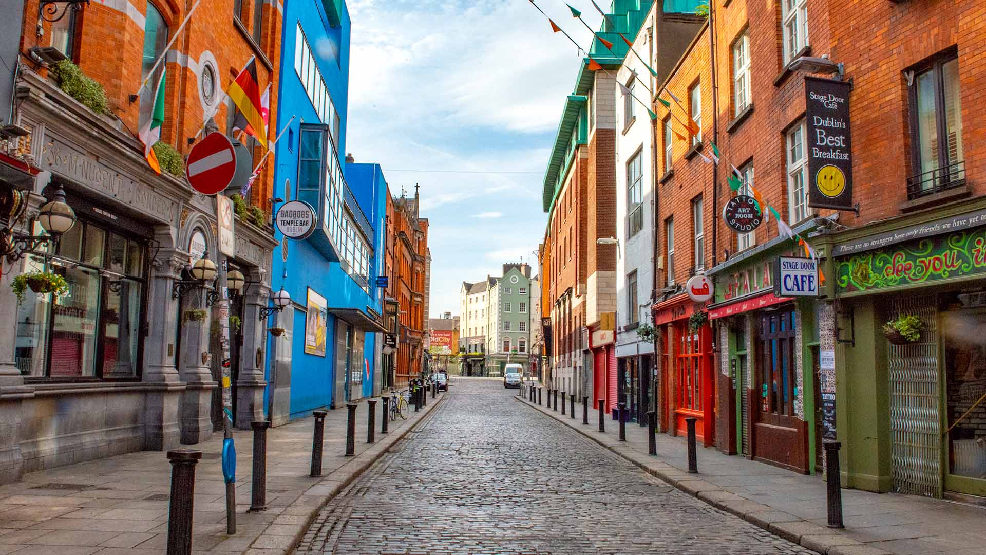 view of restaurants and bars in dublin city centre