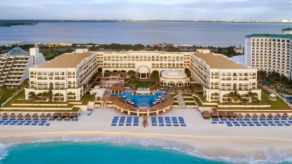 aerial view of the marriott cancun, all-inclusive resort.