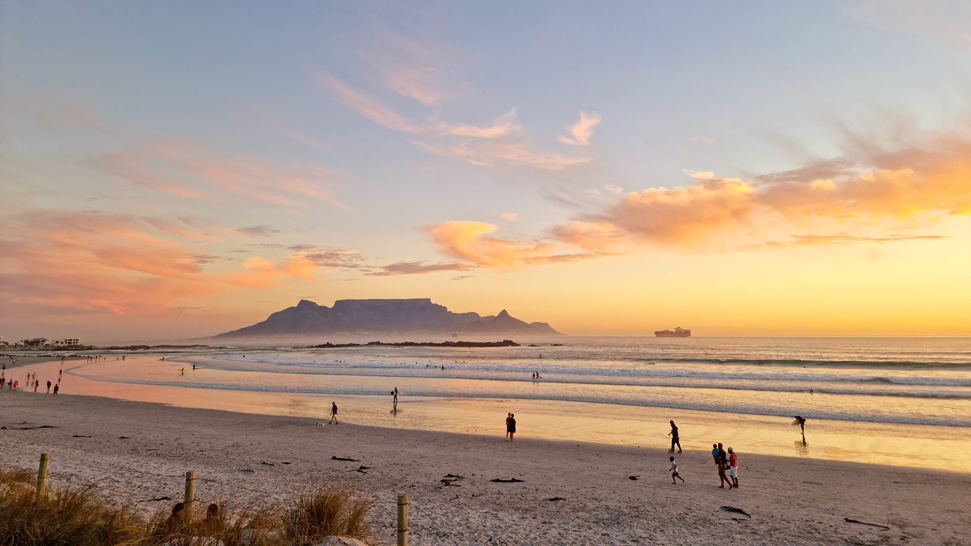 view of bloubergstand beach at sunset